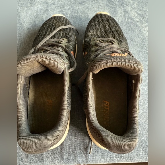 Nike Air Max Womens Sequent 2 Running Shoes SZ 9 Black Gold Athletic Casual - Picture 7 of 7